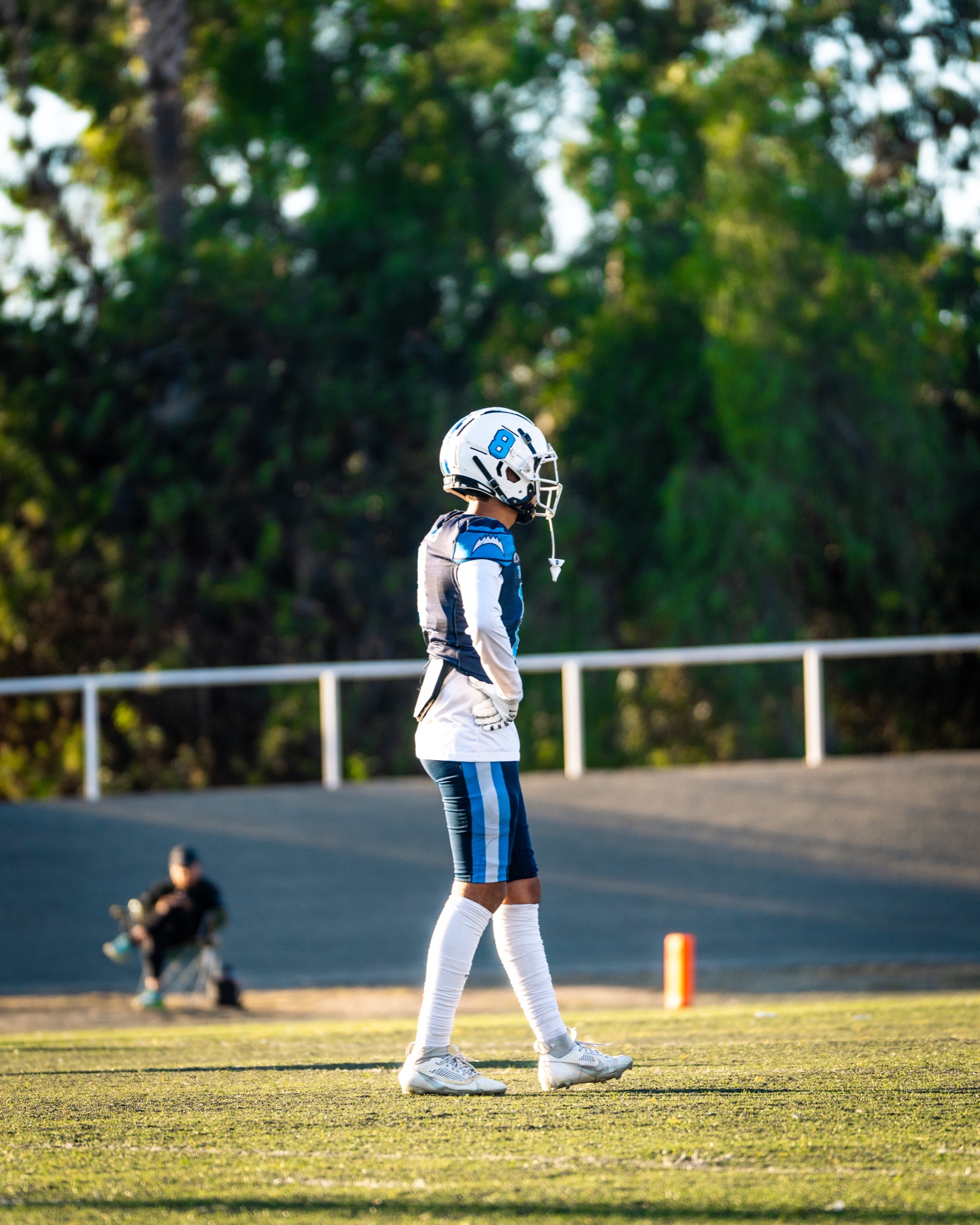 Lone player